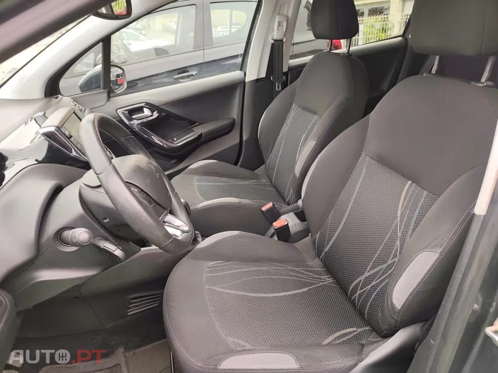 Peugeot 208 1.2 PureTech Active