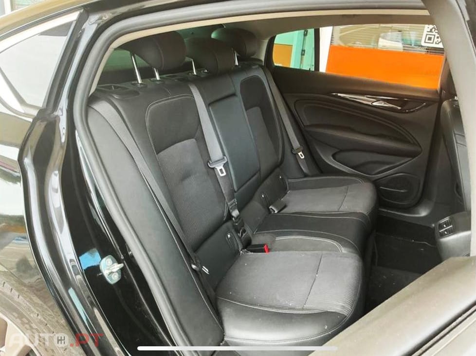 Opel Insignia 1.6 CDTi Dynamic