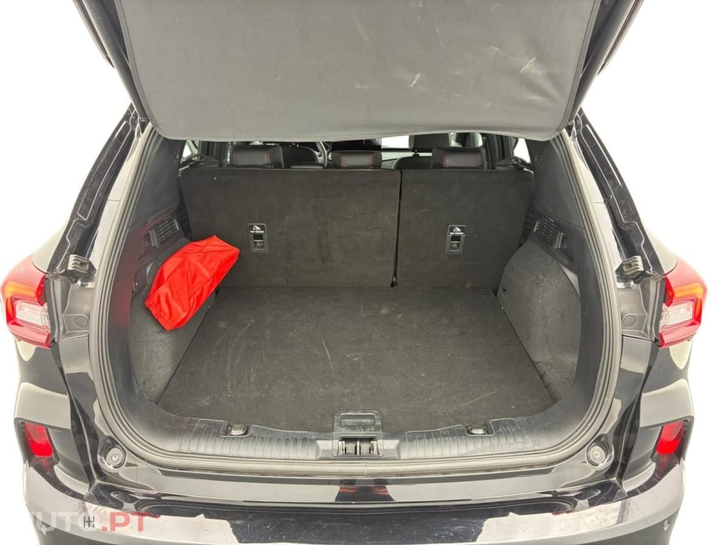 Ford Kuga 2.5 FHEV ST-Line X