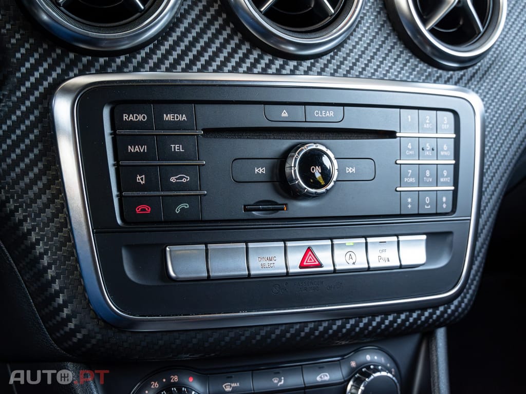 Mercedes-Benz A 180 d AMG Line