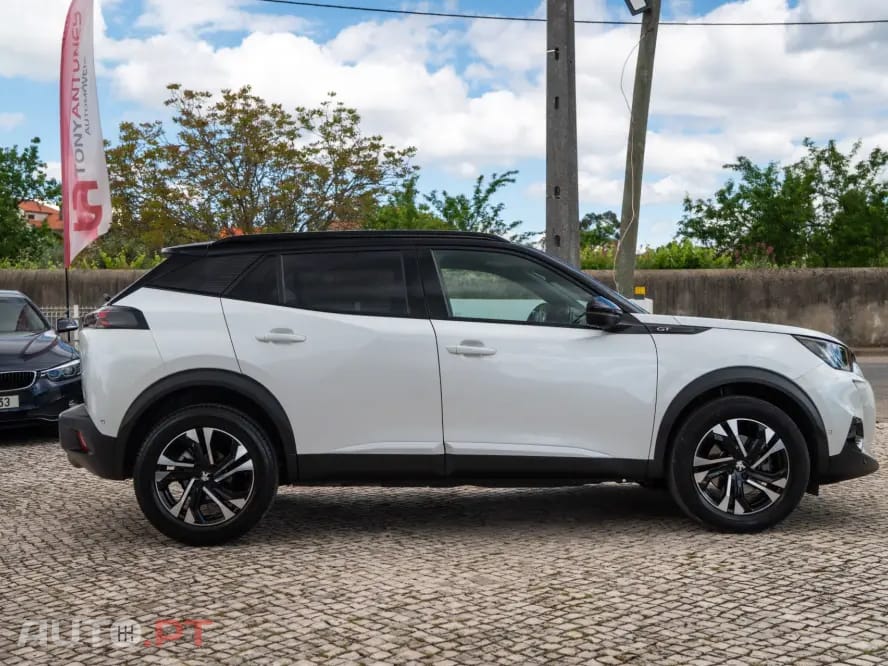 Peugeot 2008 1.5 BlueHDi GT EAT8