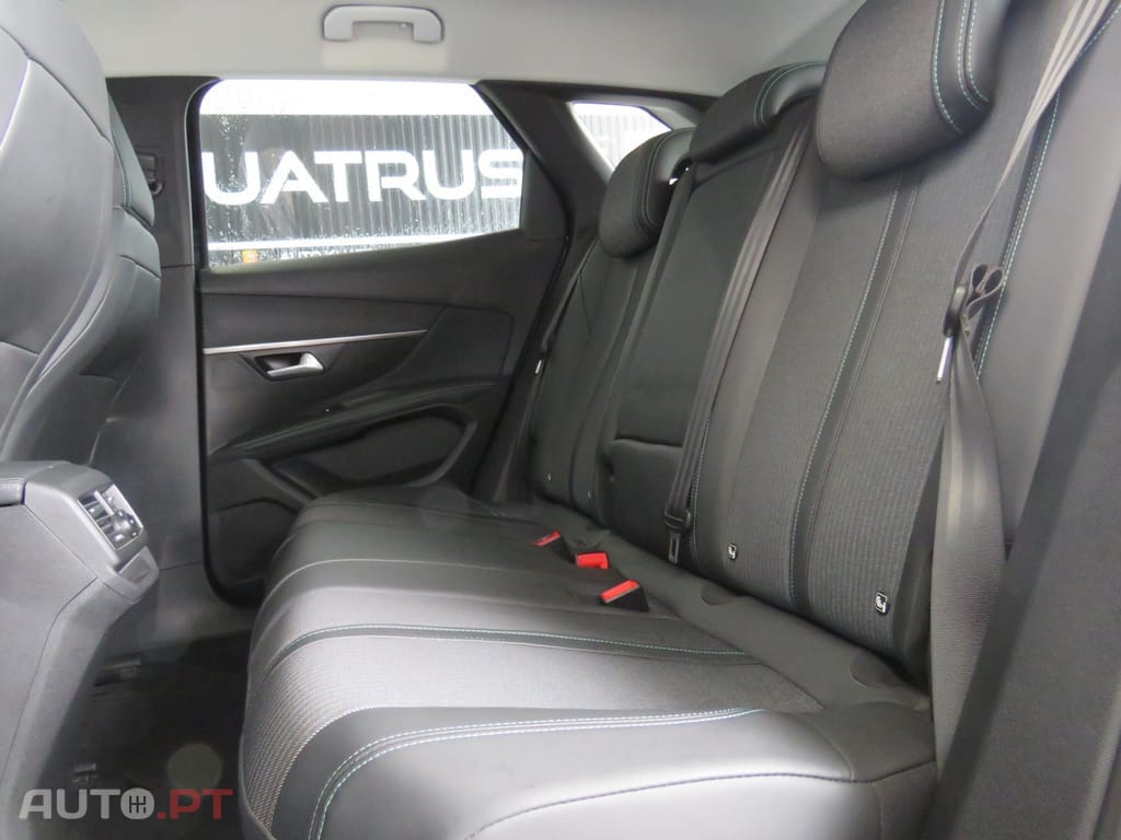 Peugeot 3008 1.5 BlueHDi Allure