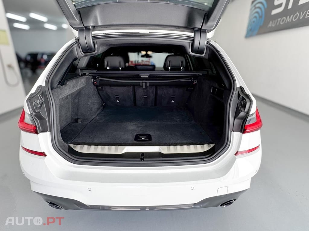 BMW 320 e Touring xDrive Auto Sport