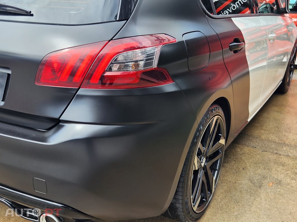 Peugeot 308 1.5 BlueHDi Business Line