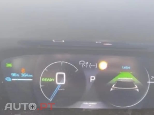 Peugeot E-2008 54 kWh GT