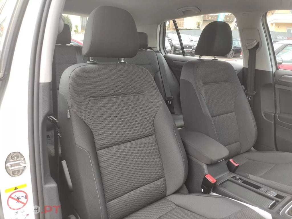 Volkswagen e-Golf Cockpit Virtual