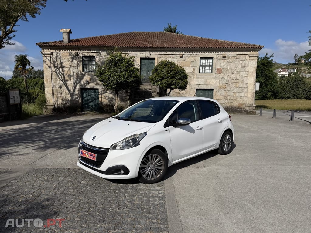 Peugeot 208 1.6 e-HDi Active