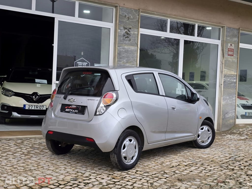 Chevrolet Spark 1.0 L