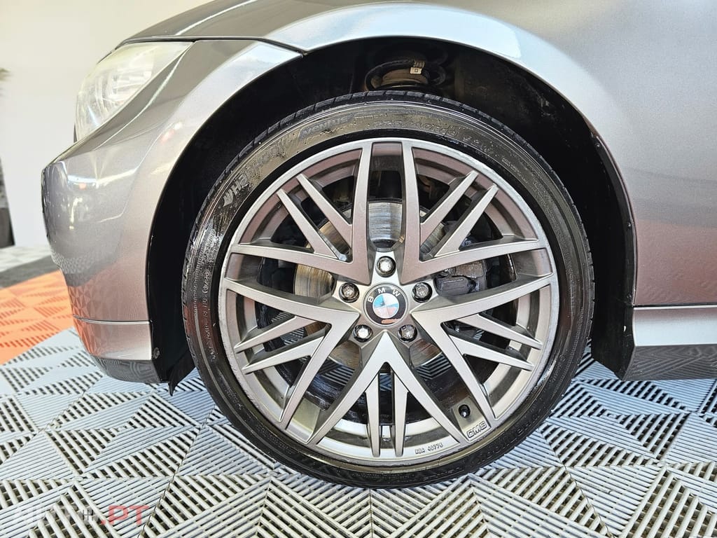 BMW 318 d Touring Line Sport