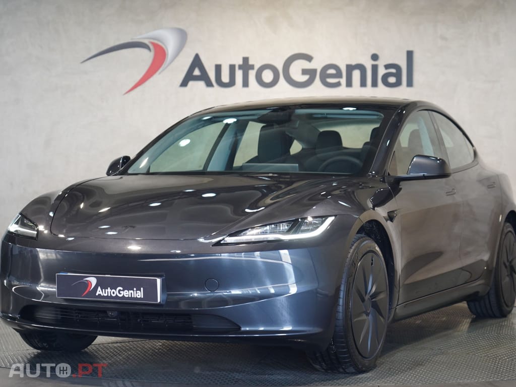 Tesla Model 3 Tração Traseira