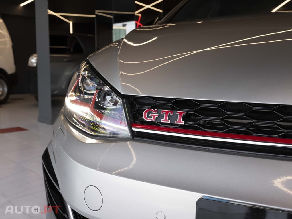Volkswagen Golf 2.0 TSi GTi DSG Performance