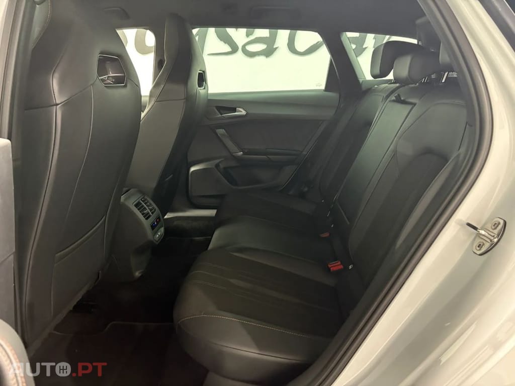 Cupra Leon 1.4 e-Hybrid MID DSG