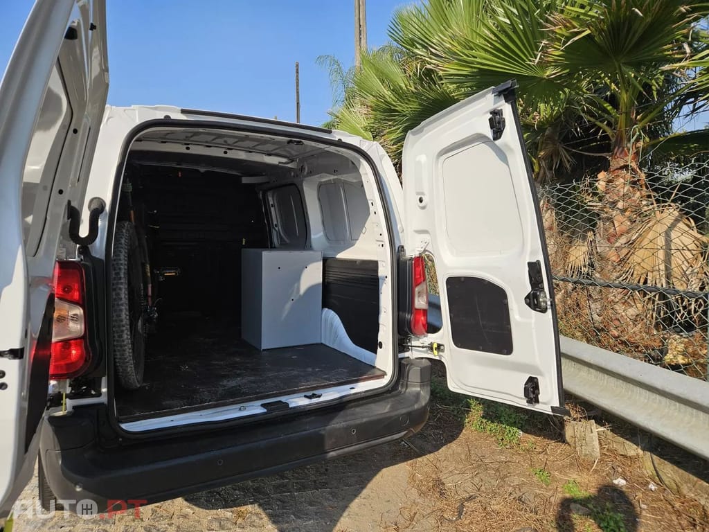 Opel Combo Combo longa 3 lugares 