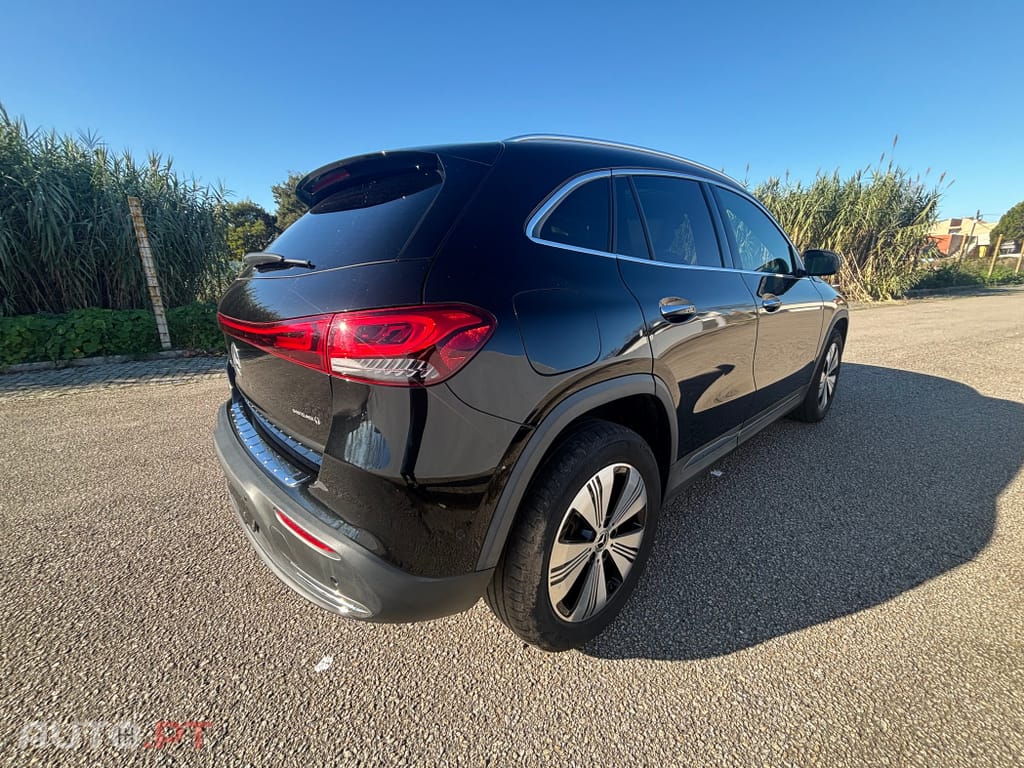 Mercedes-Benz EQA 250 Electric Art