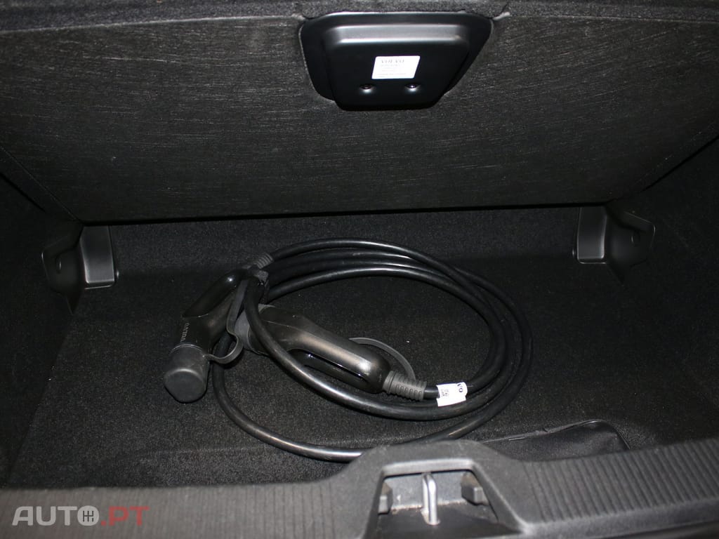 Volvo EX30 69 kWh Single Motor Extended Range Core