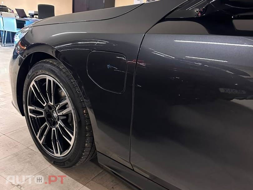 BMW 530 e Pack Desportivo M