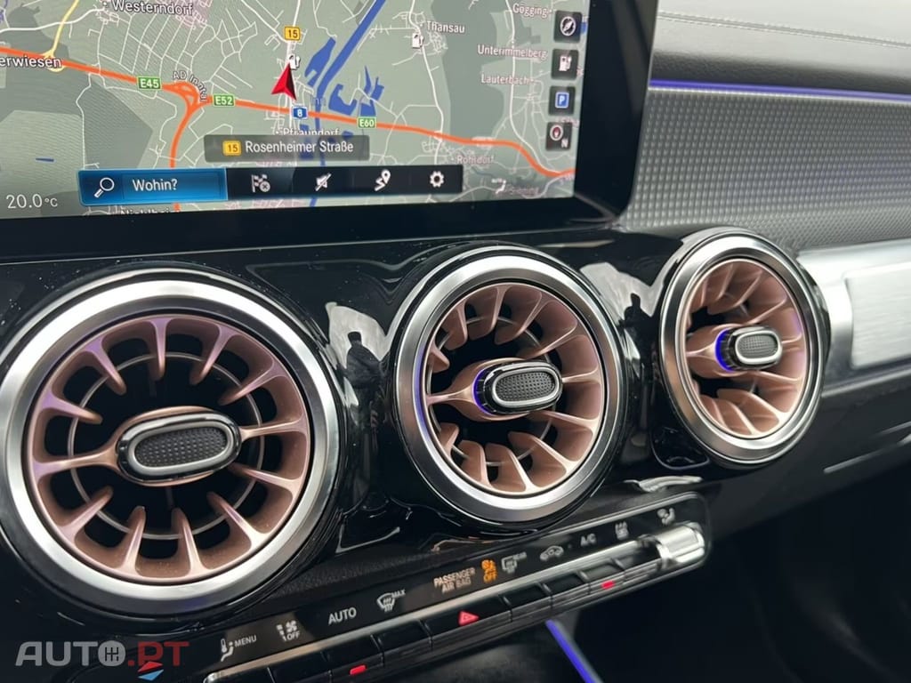 Mercedes-Benz EQB I.V.A DEDUTIVEL 300 4MATIC 