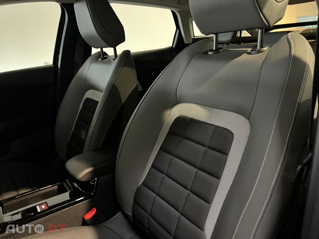 Citroen C4 1.2 Hybrid Plus e-DSC6