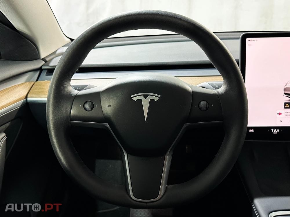 Tesla Model 3 Long Range AWD Dual Motor