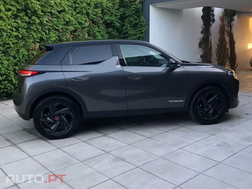 DS DS3 Crossback E-Tense Performance Line