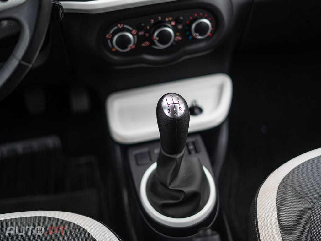 Renault Twingo 1.0 SCe Night&Day