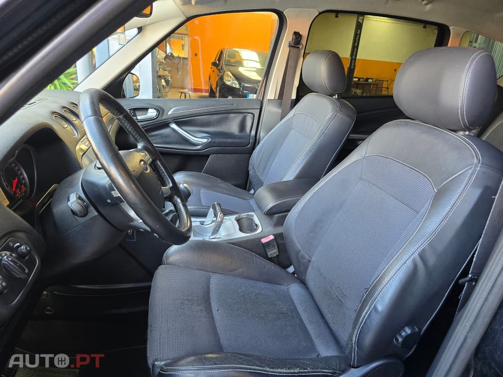 Ford S-Max 2.0 TDCi Titanium 7L