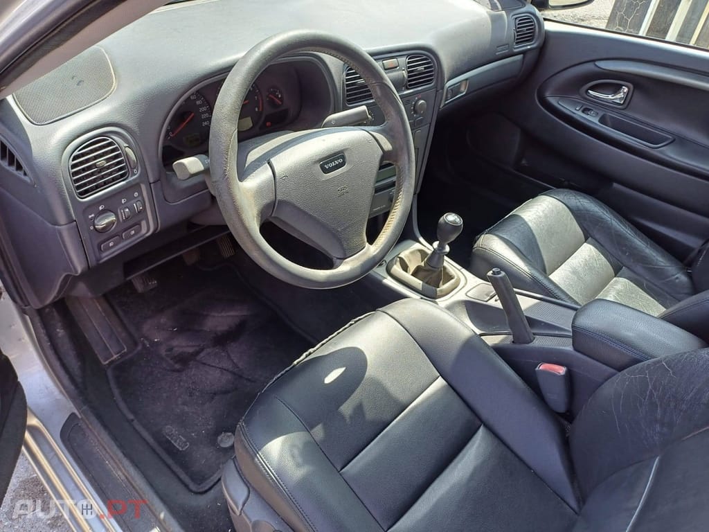 Volvo V40 1.6
