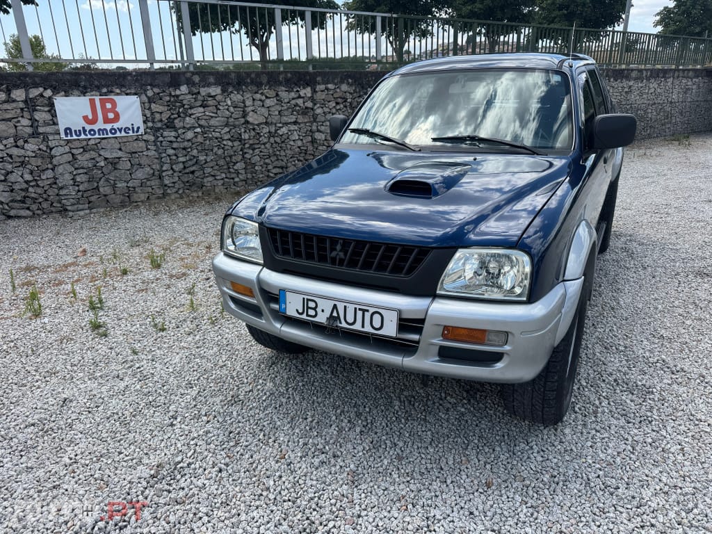 Mitsubishi L200 2.5 TD Strakar Sport CD