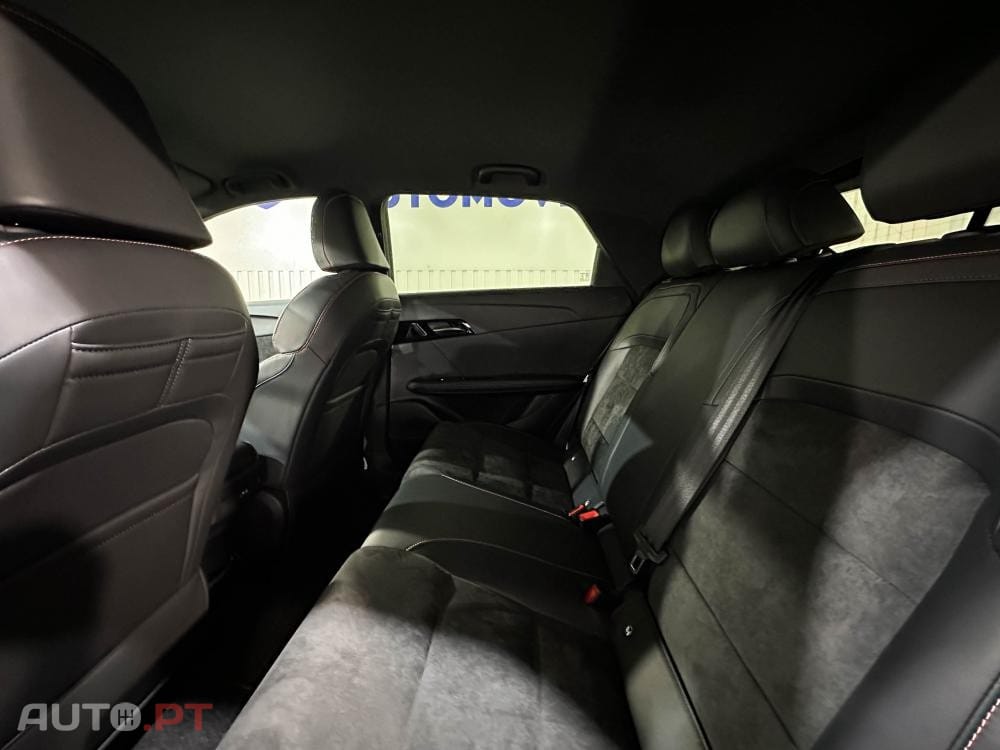 MG MG4 64 kWh XPower Luxury