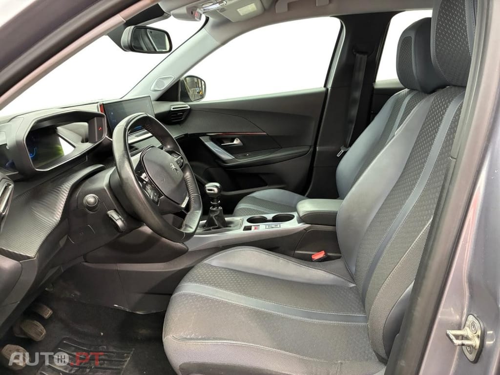 Peugeot 2008 1.2 PureTech Active