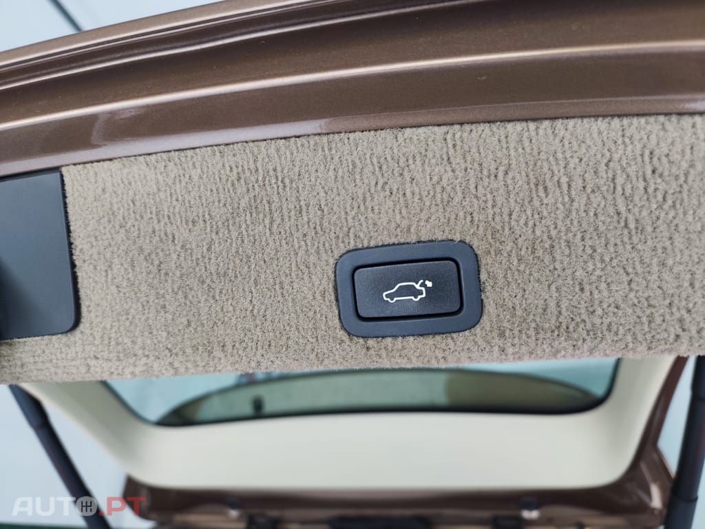 Volvo XC60 2.0 D4 DRIVe Momentum