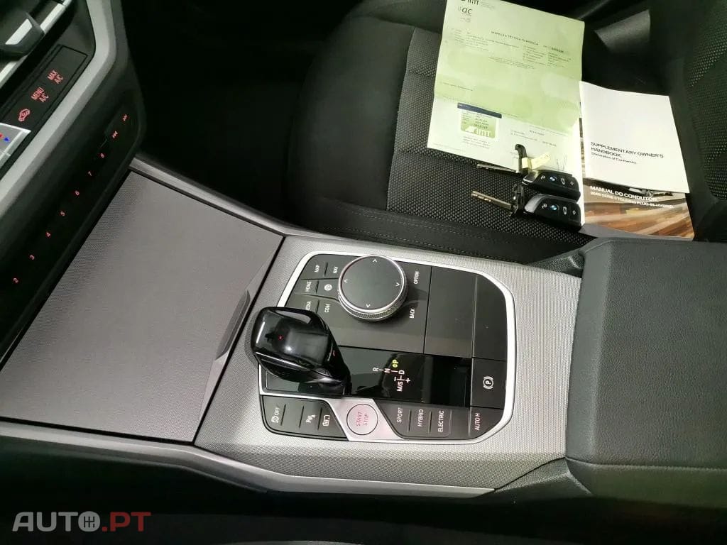 BMW 330 e Touring Corporate Edition Auto