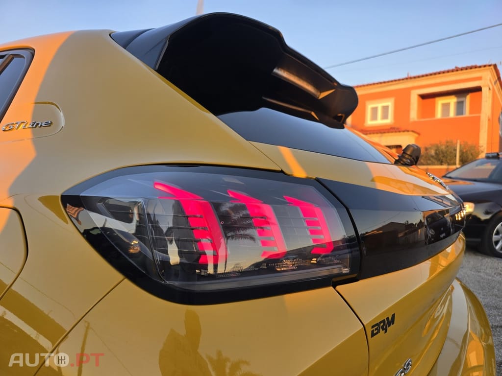 Peugeot 208 1.2 PureTech GT Line EAT8