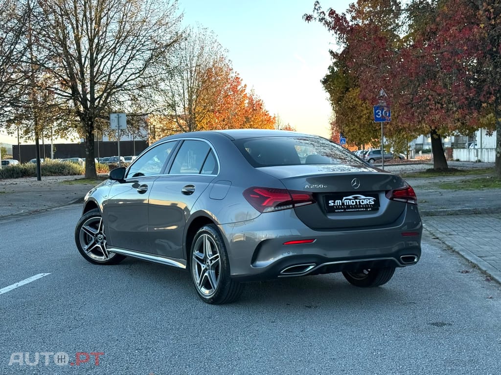 Mercedes-Benz A 250 e 8G-DCT AMG Line