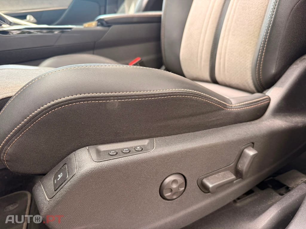 Peugeot 3008 1.6 Hybrid GT Pack e-EAT8