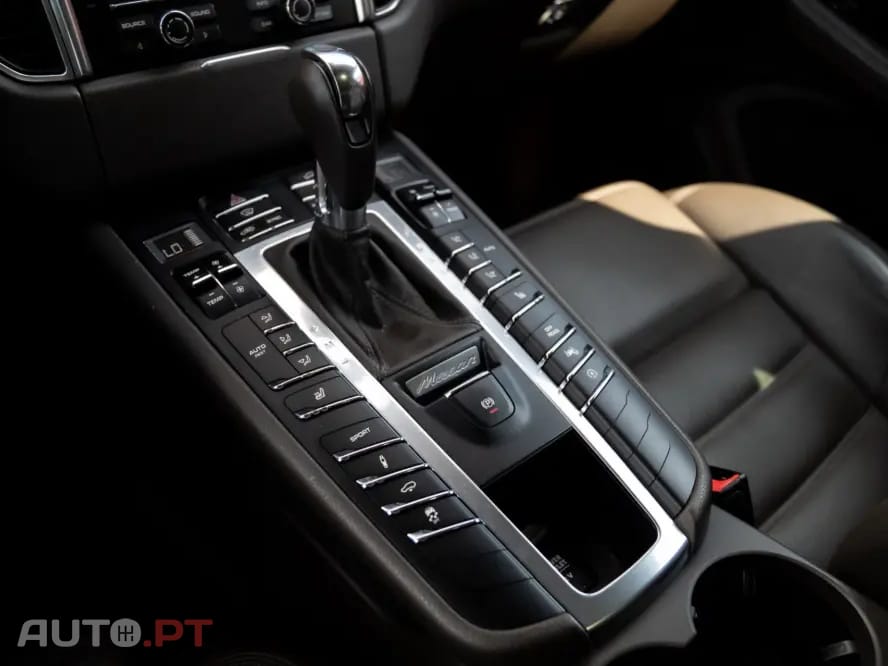 Porsche Macan S