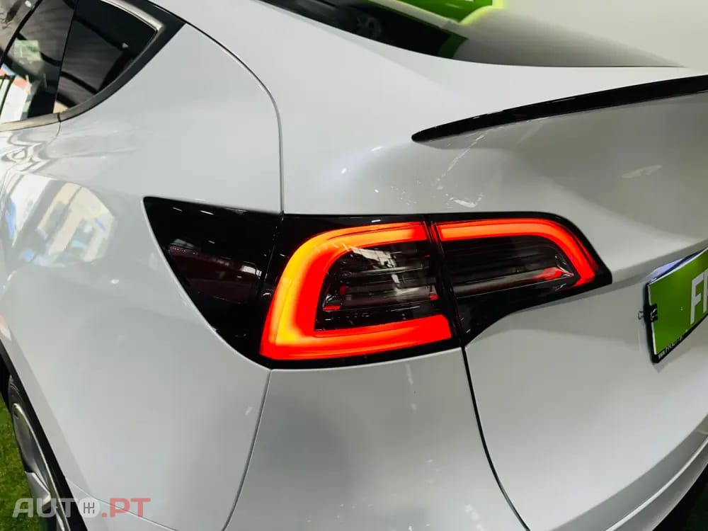 Tesla Model Y Standard