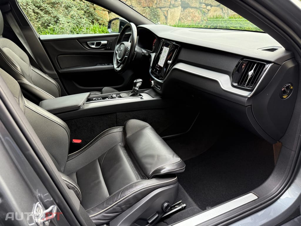 Volvo V60 2.0 D4 R-Design Geartronic