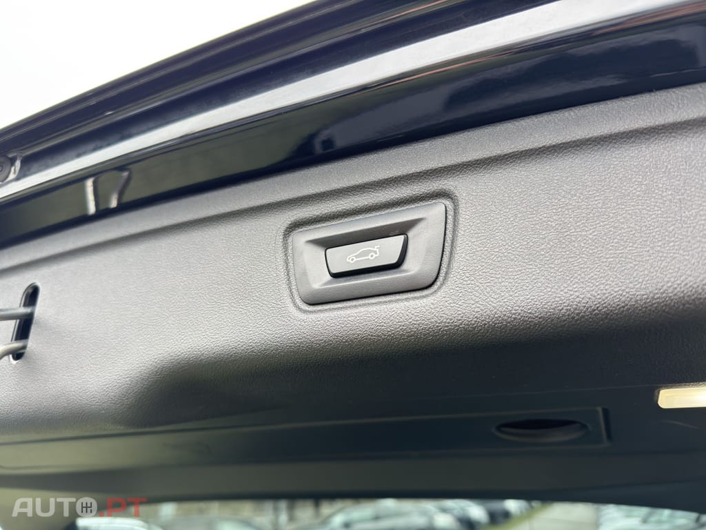 BMW 320 e Touring Line Sport Auto