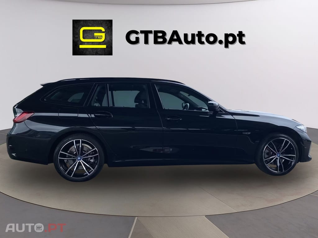 BMW 330 xDrive Touring M Sport I.V.A DEDUTIVEL