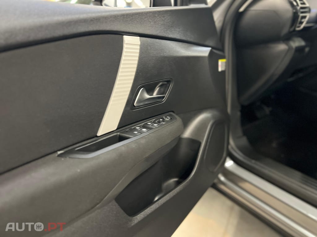 Citroen C4 1.2 Hybrid Plus e-DSC6