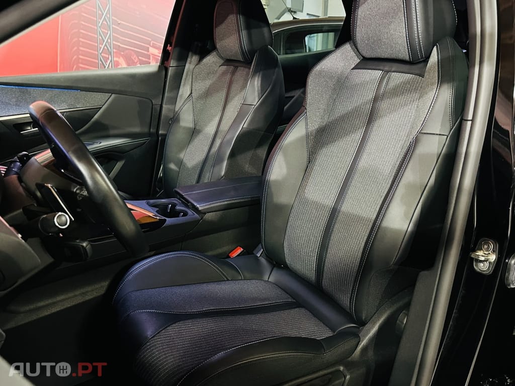 Peugeot 3008 1.2 PureTech Allure Pack EAT8