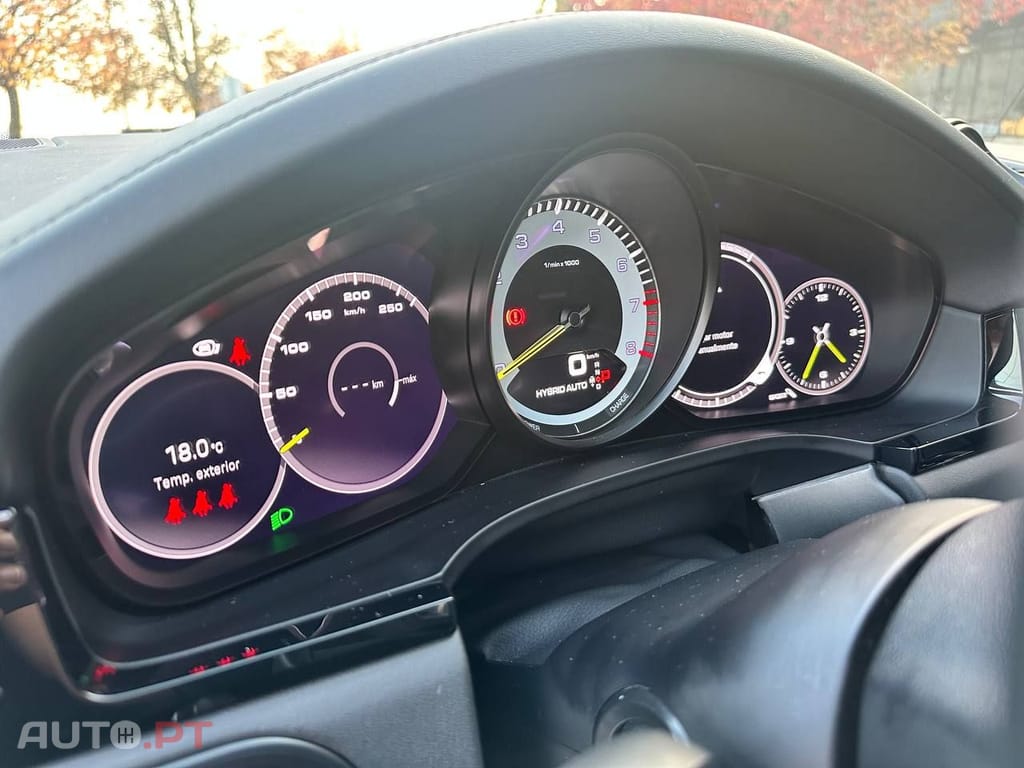 Porsche Cayenne E-Hybrid Platinum Edition