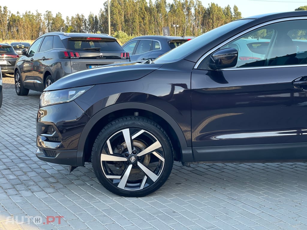 Nissan Qashqai 1.2 DIG-T ACENTA