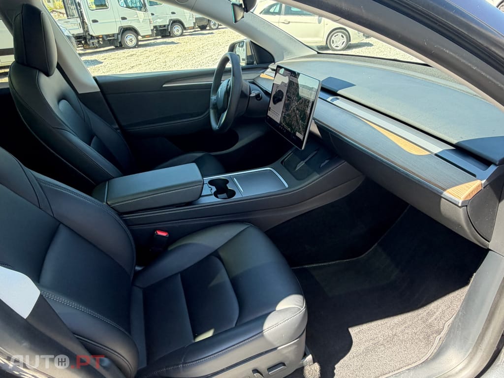 Tesla Model Y Long Range Tração Integral