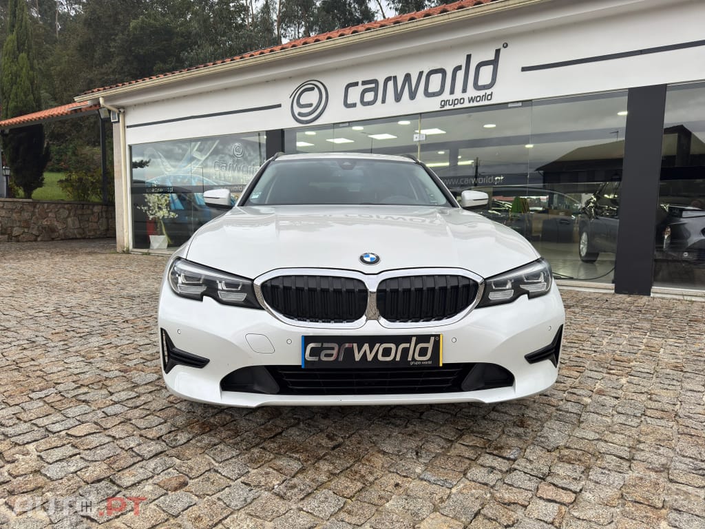 BMW 330 e Touring Corporate Edition Auto