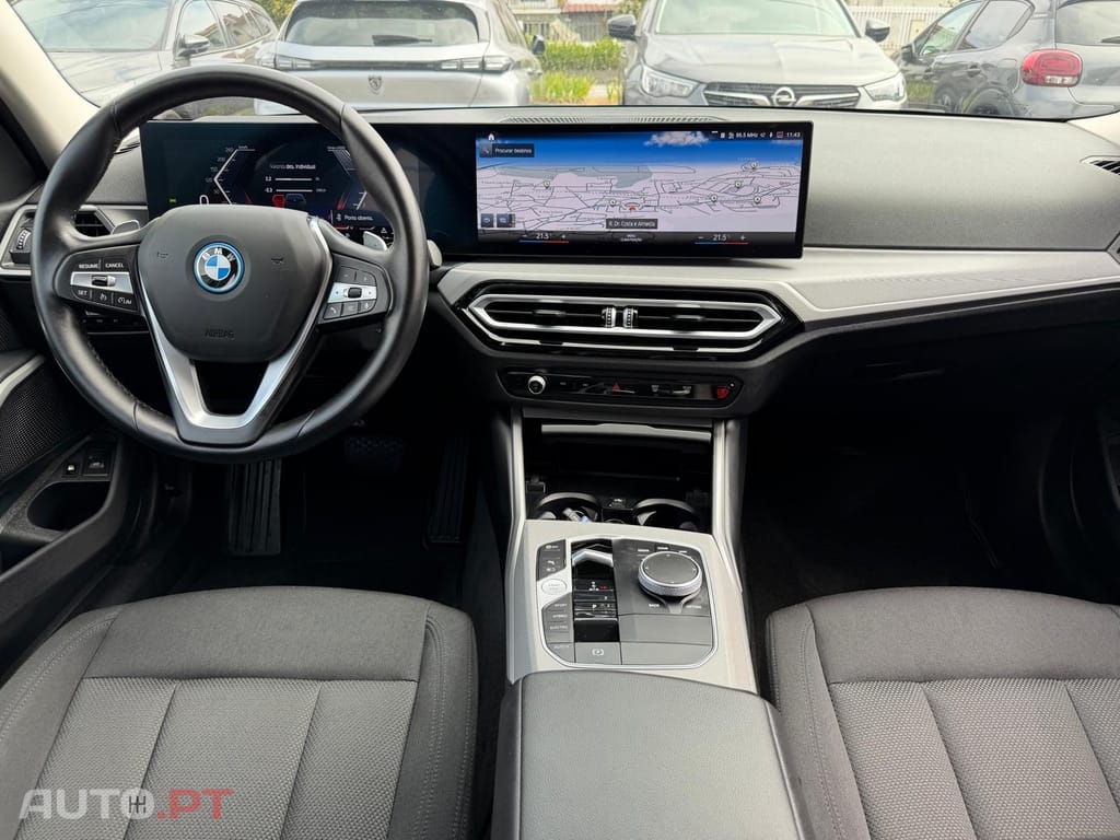 BMW 320 e Auto