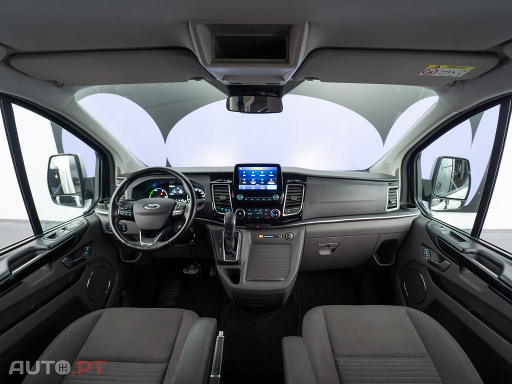 Ford Tourneo 1.0 EcoBoost Titanium PHEV
