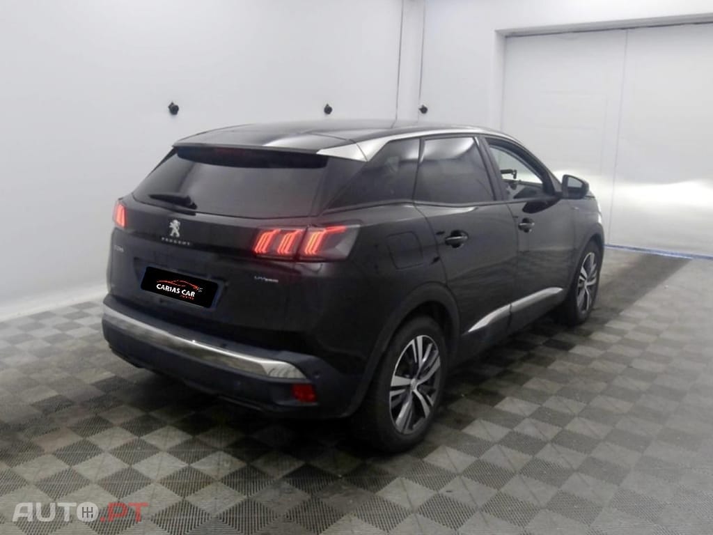Peugeot 3008 1.6 Hybrid Allure