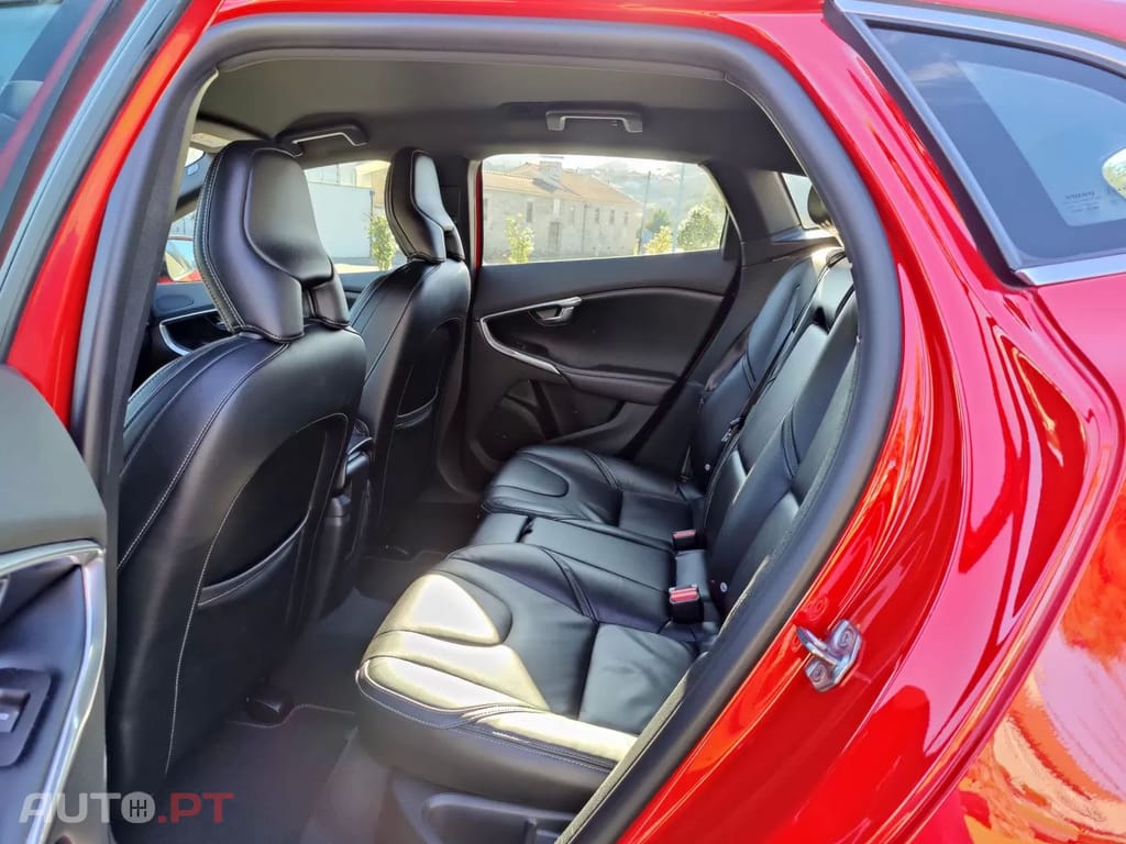 Volvo V40 1.5 T3 Sport Edition R Geartronic
